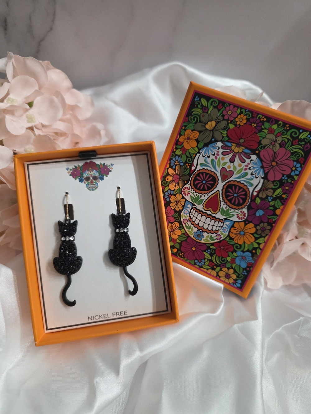 Black Cat Dangle Earrings - Sparkle Silhouette